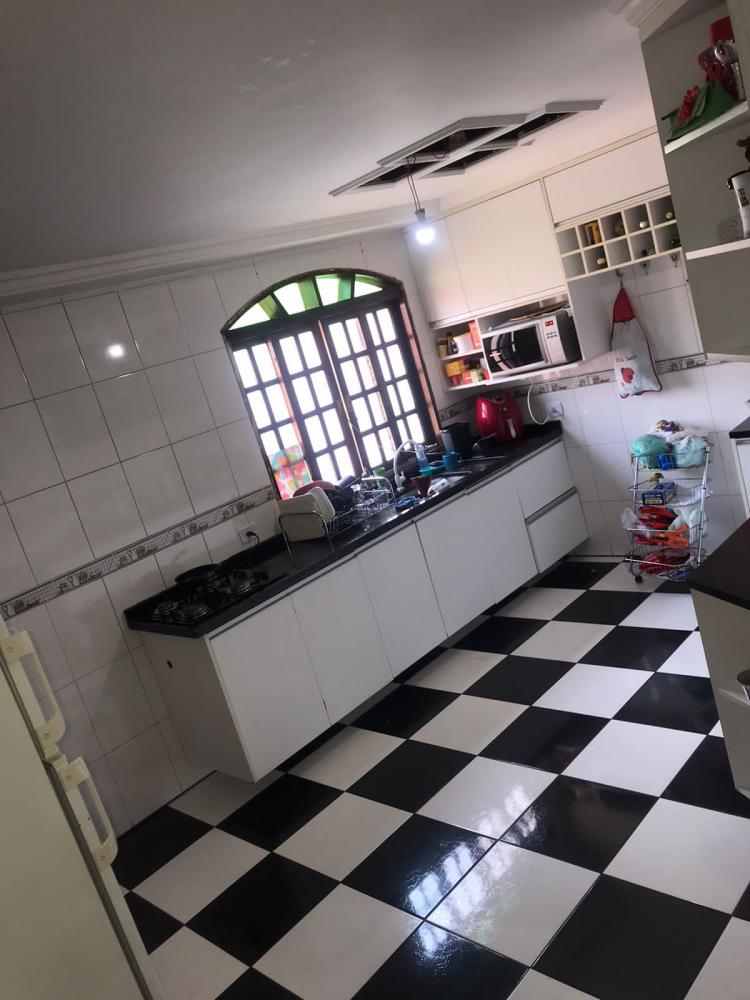 Casa à venda com 6 quartos, 127m² - Foto 17