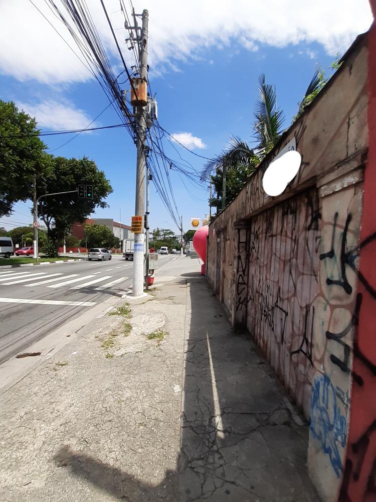 Terreno à venda com 3 quartos, 300m² - Foto 16