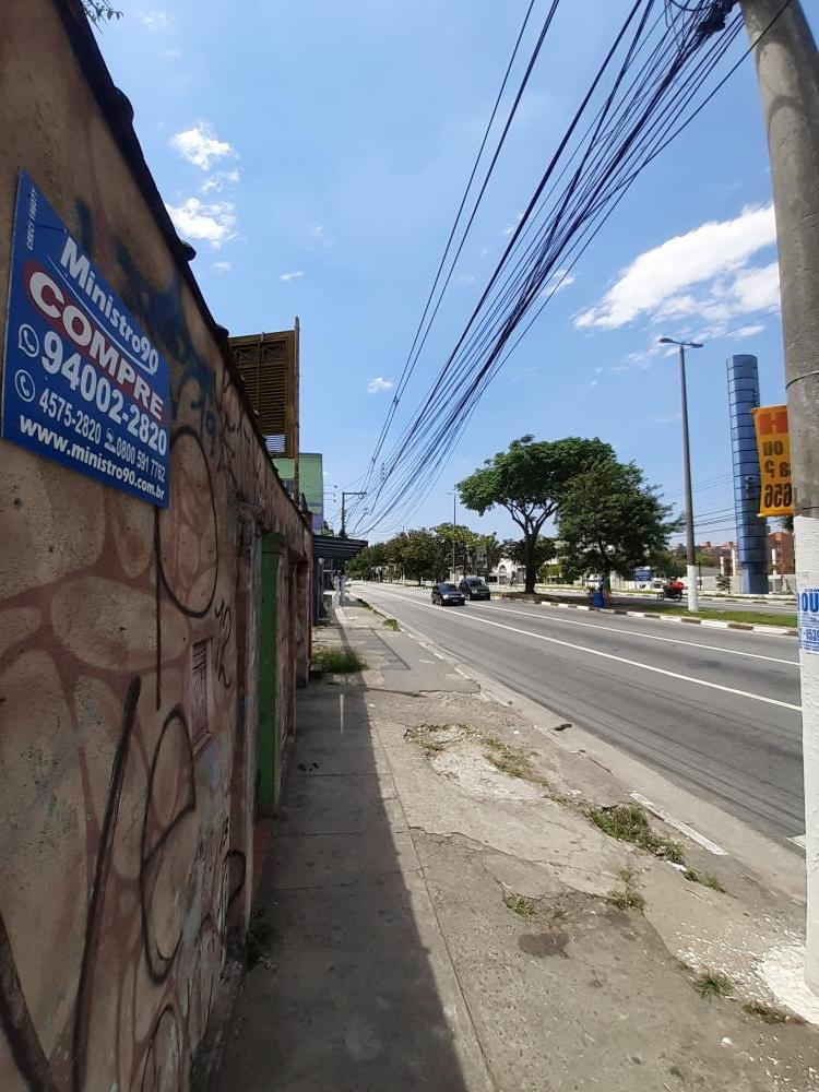 Terreno à venda com 3 quartos, 300m² - Foto 14