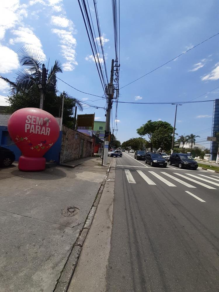 Terreno à venda com 3 quartos, 300m² - Foto 12