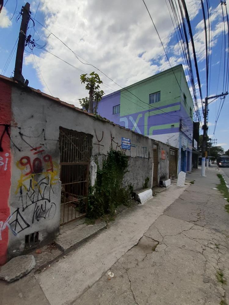 Terreno à venda com 3 quartos, 300m² - Foto 19