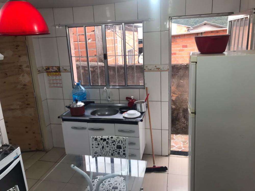 Casa à venda com 4 quartos, 100m² - Foto 5