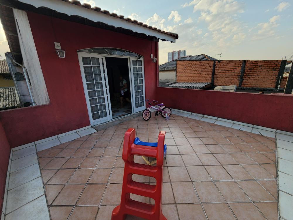 Casa à venda com 4 quartos, 260m² - Foto 17