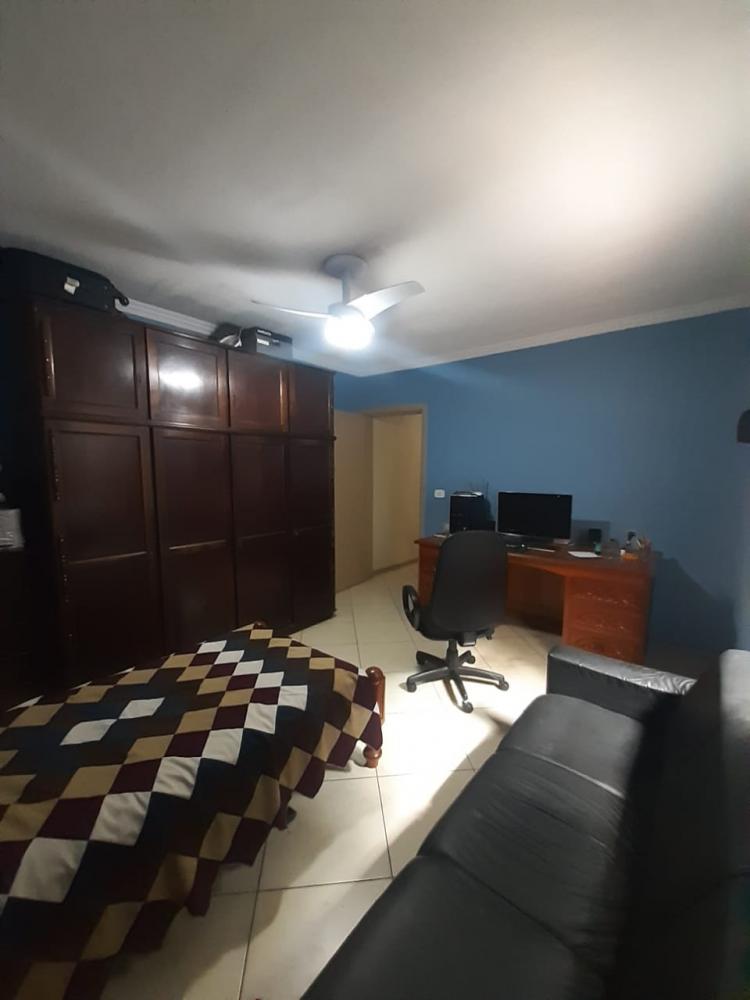 Casa à venda com 3 quartos, 250m² - Foto 34