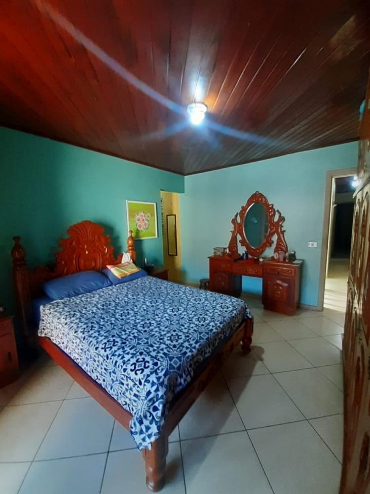 Casa à venda com 3 quartos, 250m² - Foto 23