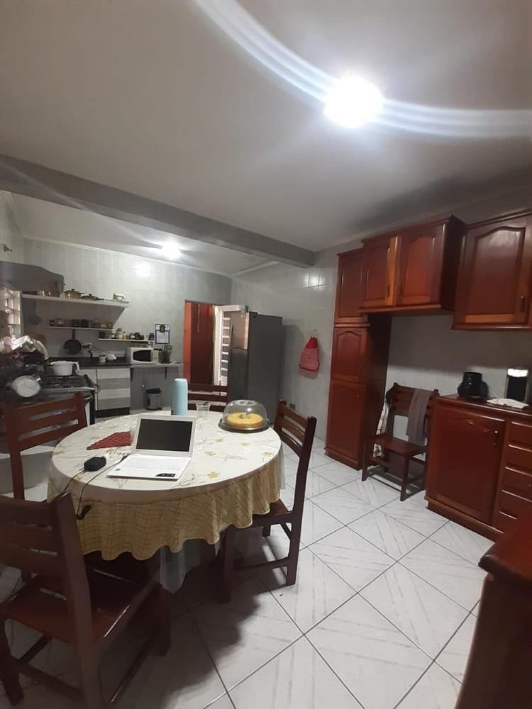 Casa à venda com 3 quartos, 250m² - Foto 15