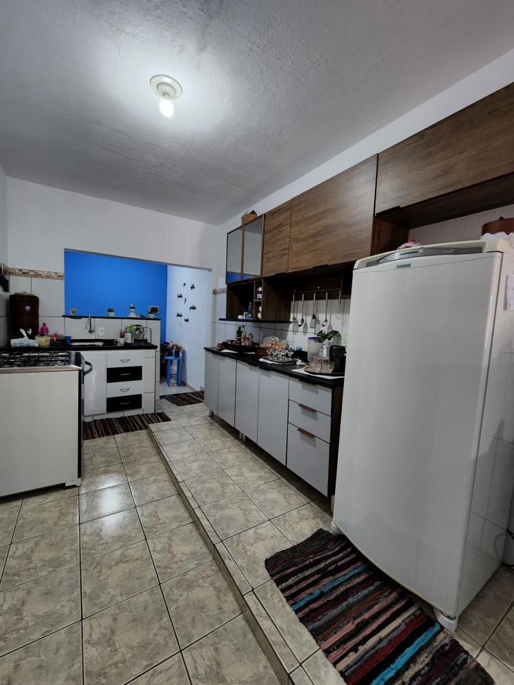 Casa à venda com 9 quartos, 150m² - Foto 13