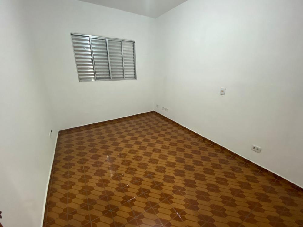 Casa à venda com 3 quartos, 275m² - Foto 2