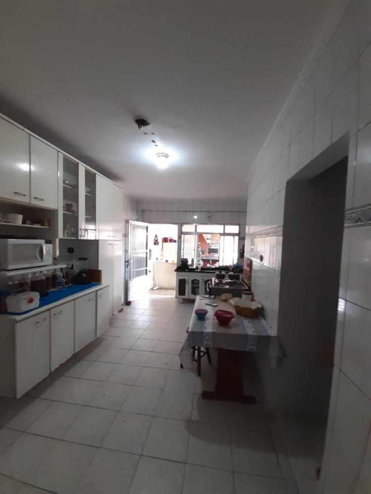 Casa à venda com 4 quartos, 306m² - Foto 18