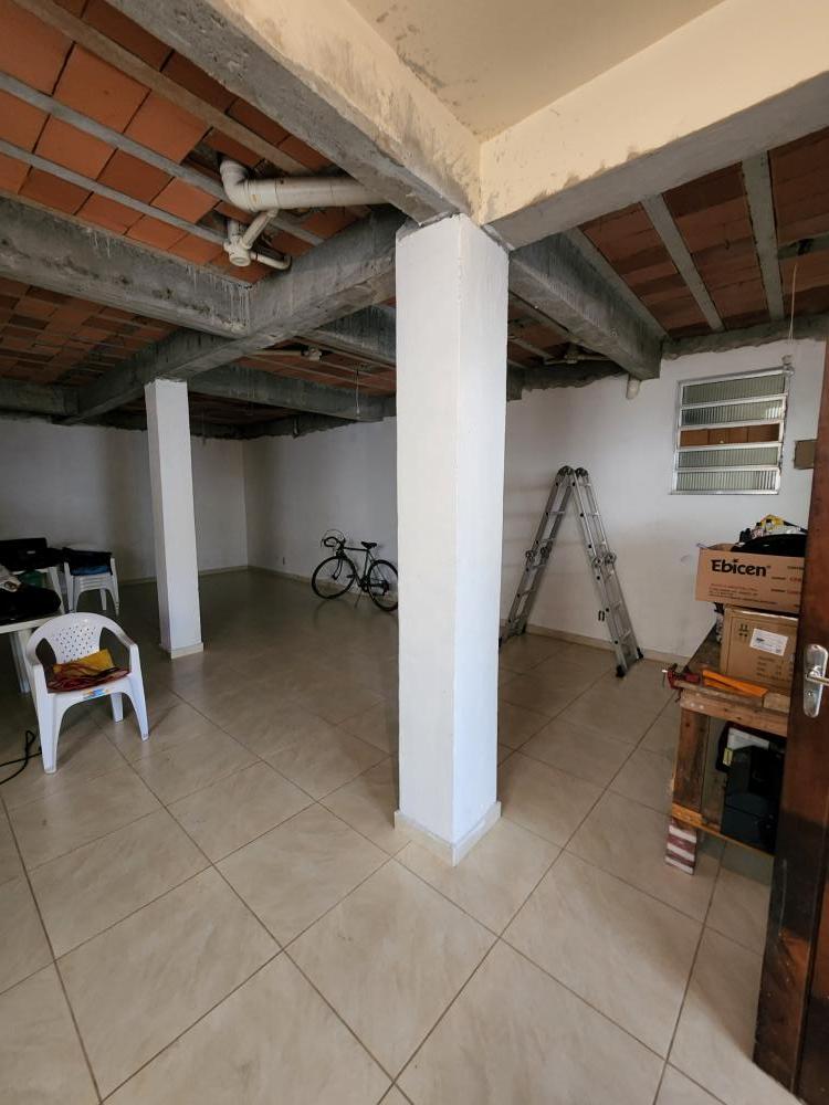 Casa à venda com 4 quartos, 300m² - Foto 28