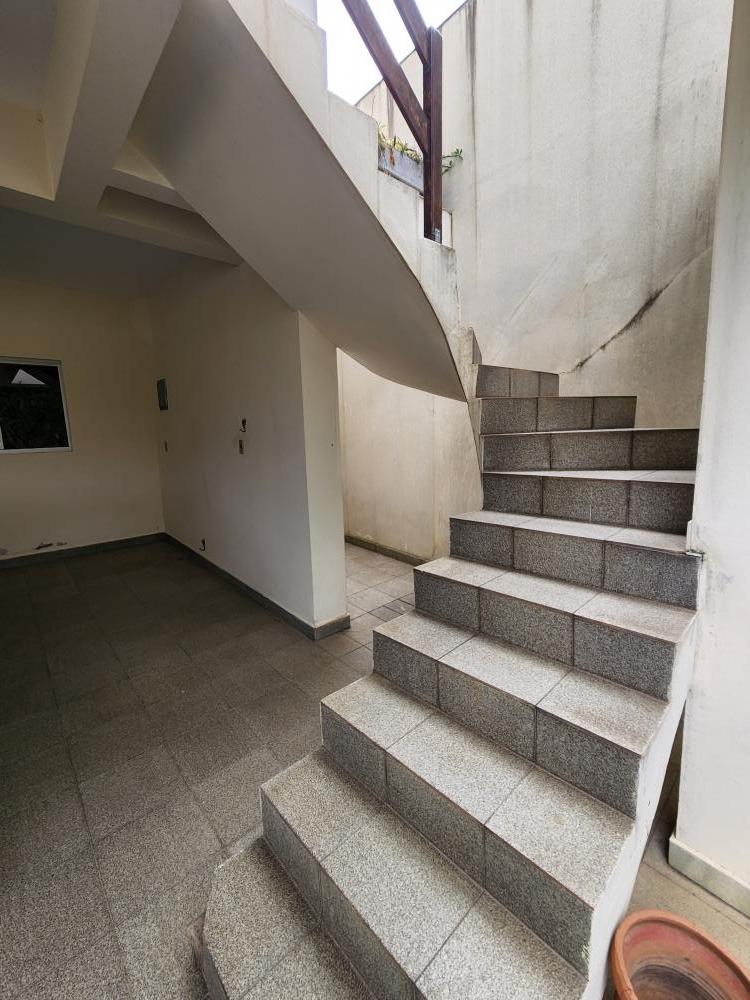 Casa à venda com 4 quartos, 300m² - Foto 52