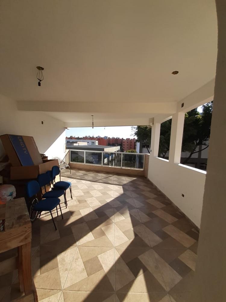 Casa à venda com 4 quartos, 202m² - Foto 14