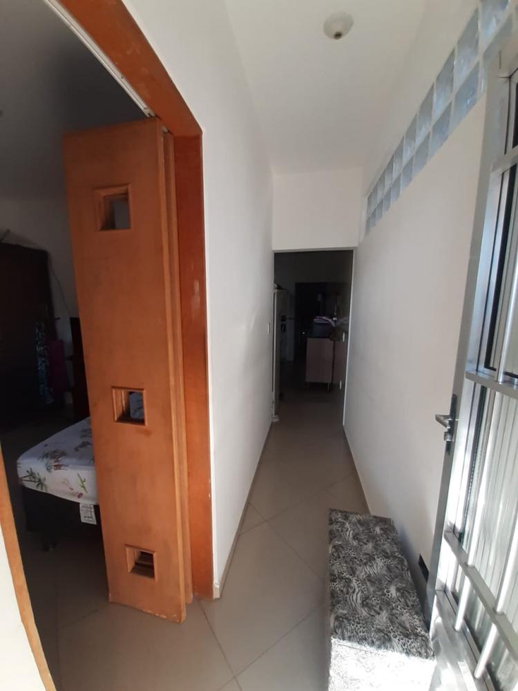 Casa à venda com 4 quartos, 202m² - Foto 4