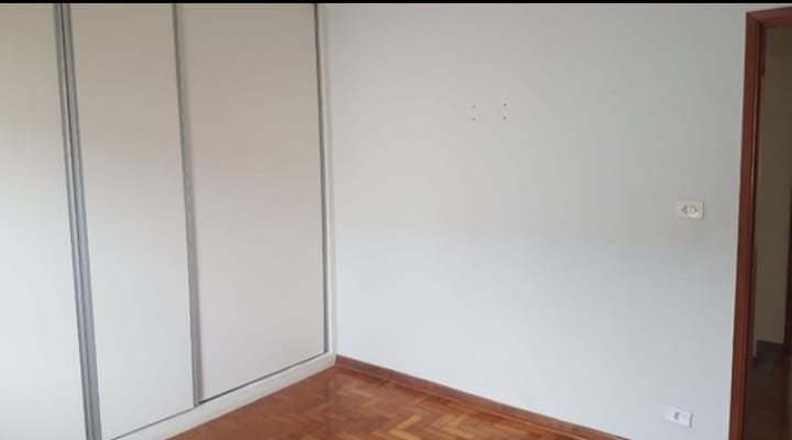 Casa à venda com 2 quartos, 300m² - Foto 5