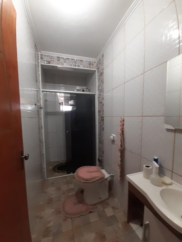 Casa à venda com 5 quartos, 220m² - Foto 12