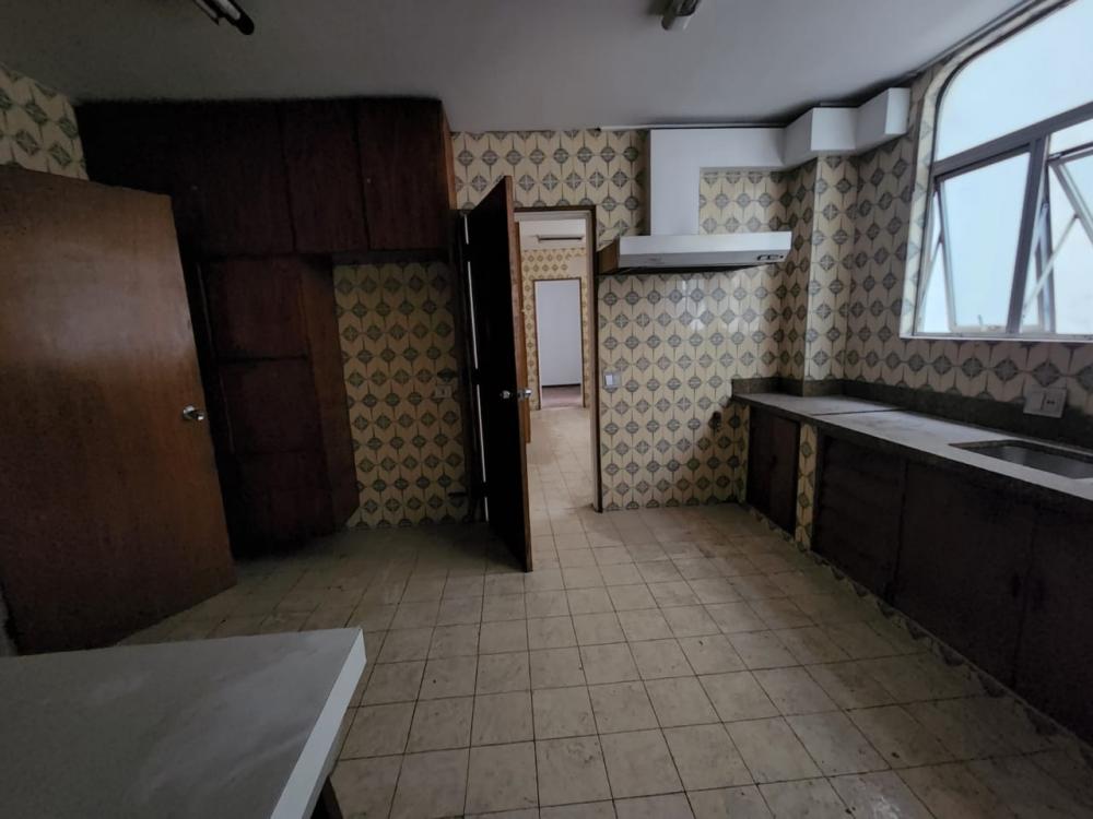 Apartamento à venda com 3 quartos, 230m² - Foto 23