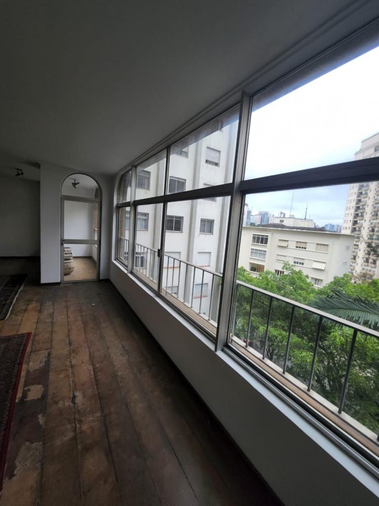 Apartamento à venda com 3 quartos, 230m² - Foto 18