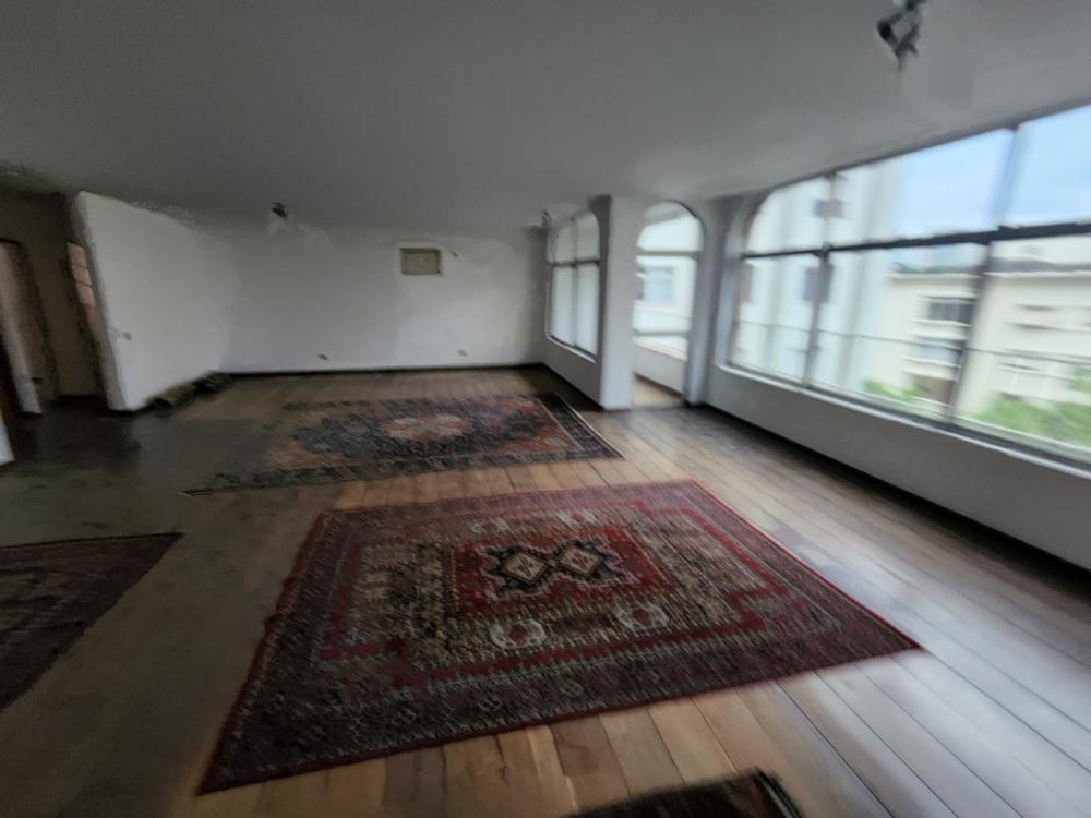 Apartamento à venda com 3 quartos, 230m² - Foto 10