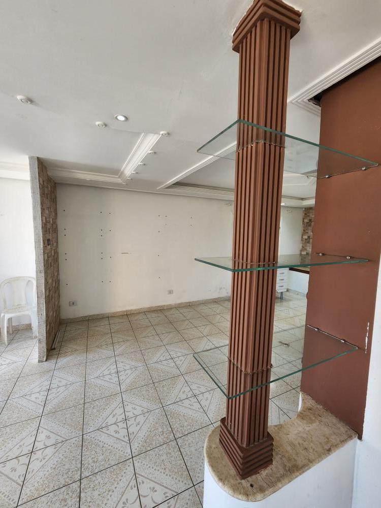 Casa à venda com 6 quartos, 250m² - Foto 47