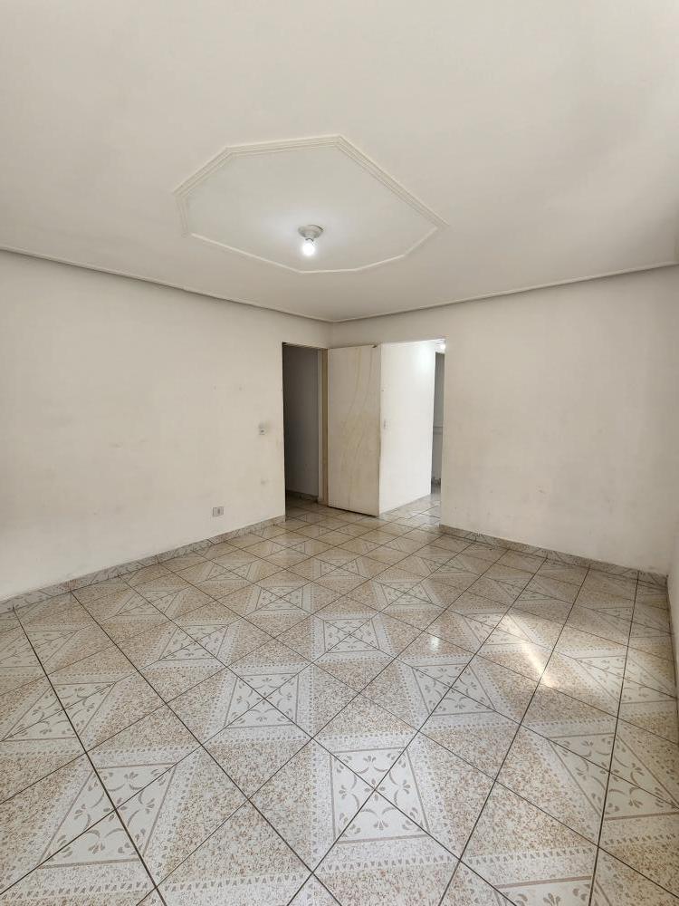 Casa à venda com 6 quartos, 250m² - Foto 37