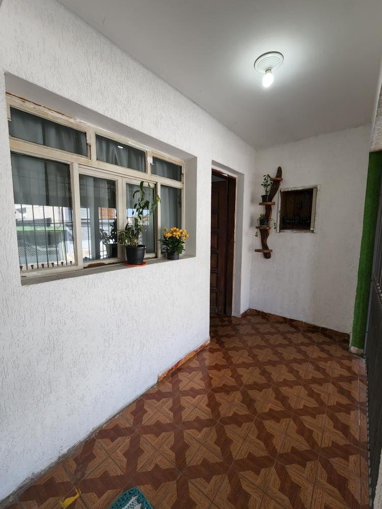 Casa à venda com 6 quartos, 250m² - Foto 8