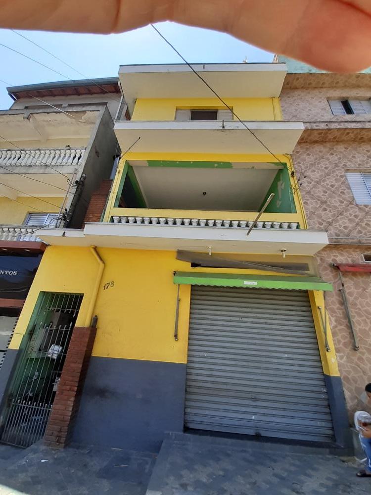 Casa à venda com 6 quartos, 150m² - Foto 3