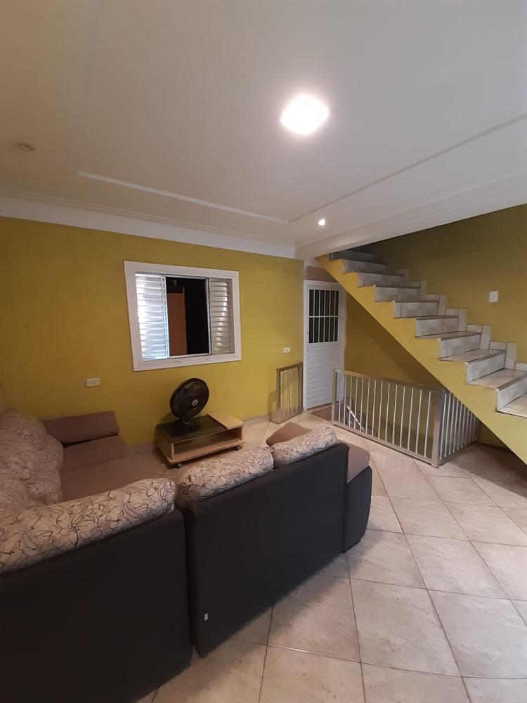 Casa à venda com 4 quartos, 60m² - Foto 1