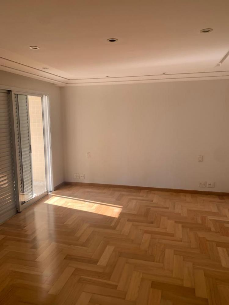 Apartamento à venda com 7 quartos, 390m² - Foto 4