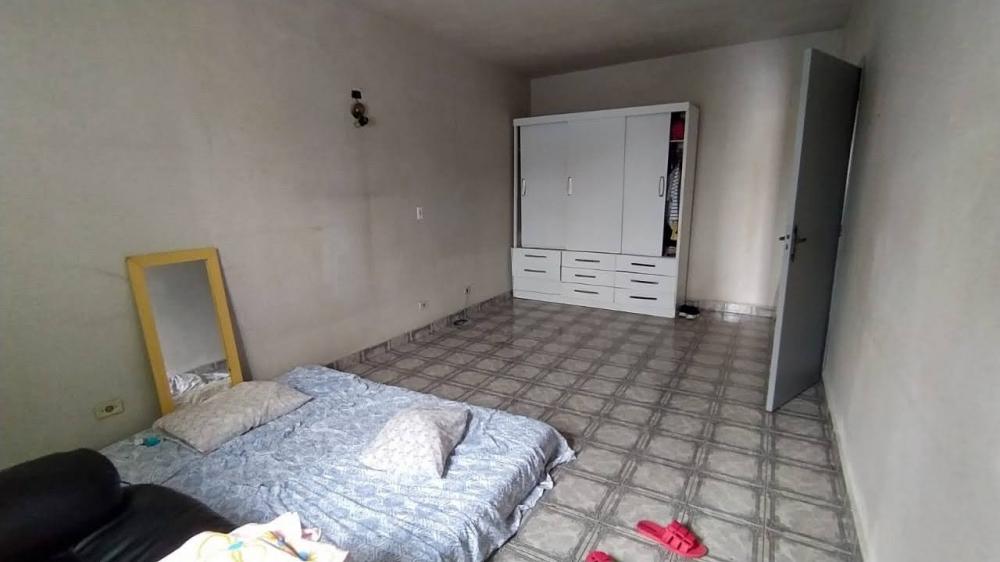 Casa à venda com 6 quartos, 250m² - Foto 10