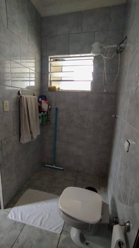 Casa à venda com 6 quartos, 250m² - Foto 16