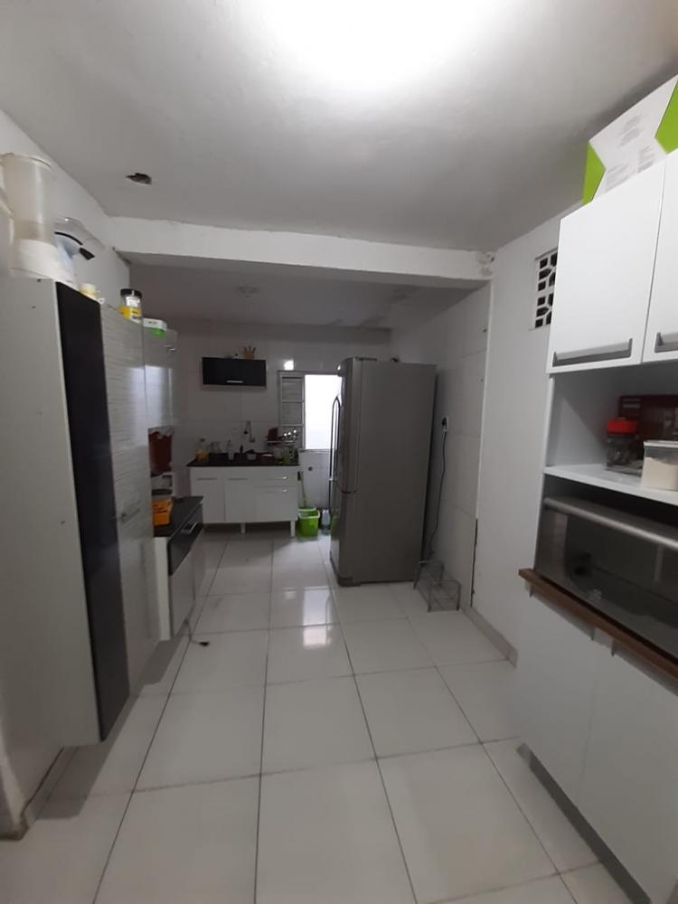 Casa à venda com 4 quartos, 131m² - Foto 11