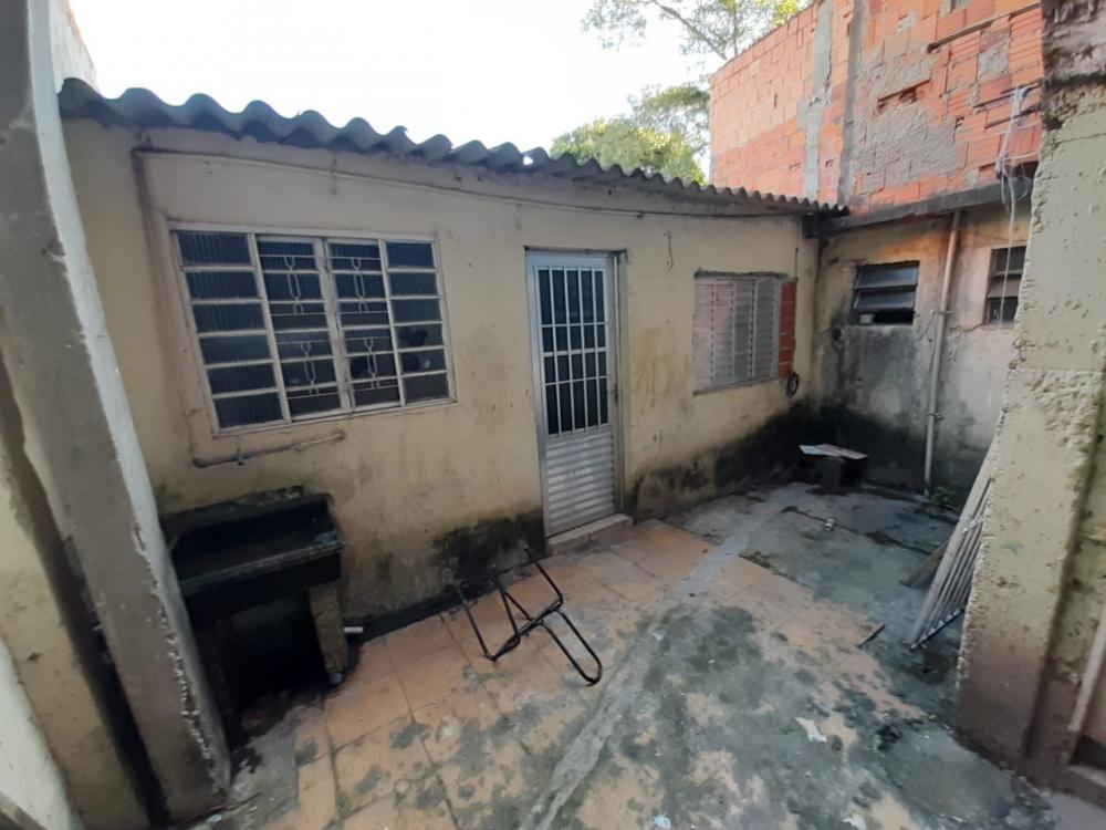 Casa à venda com 8 quartos, 150m² - Foto 12