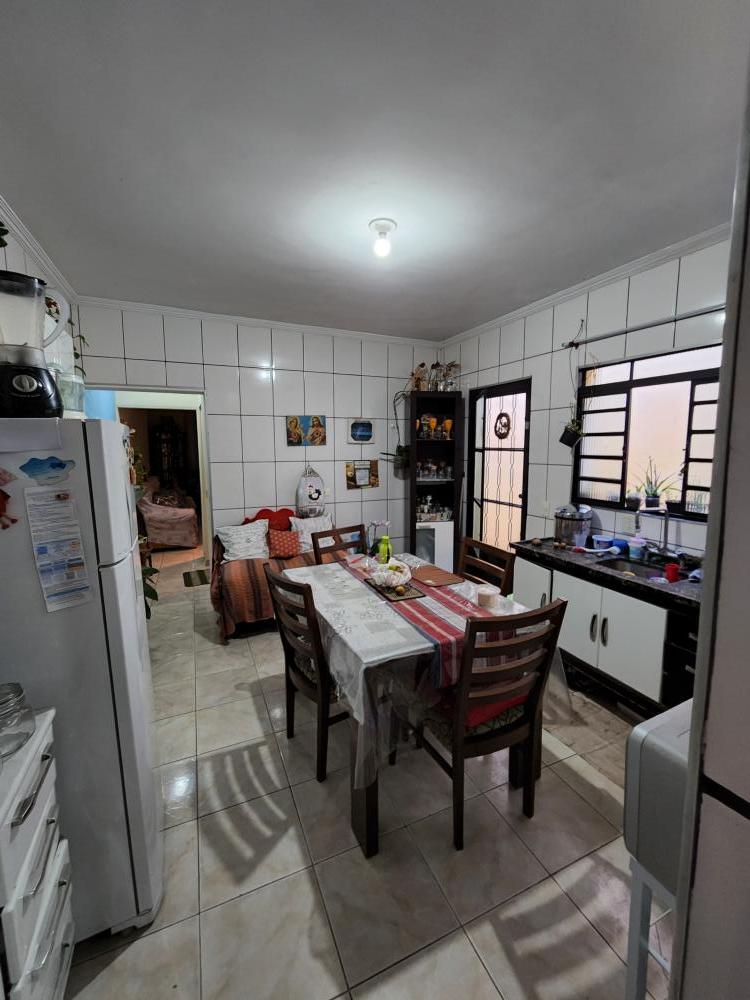 Casa à venda com 5 quartos, 150m² - Foto 24