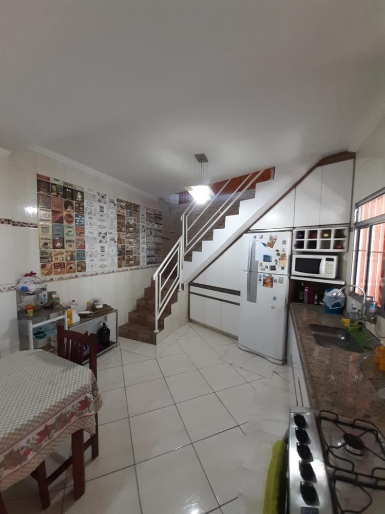 Casa à venda com 3 quartos, 239m² - Foto 18