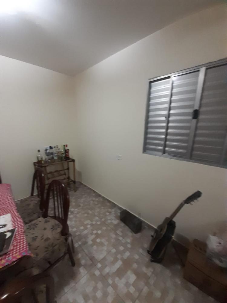 Casa à venda com 8 quartos, 250m² - Foto 23