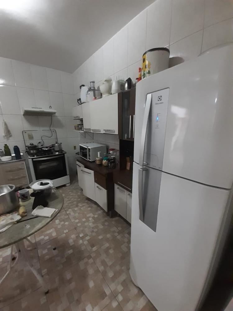 Casa à venda com 8 quartos, 250m² - Foto 29