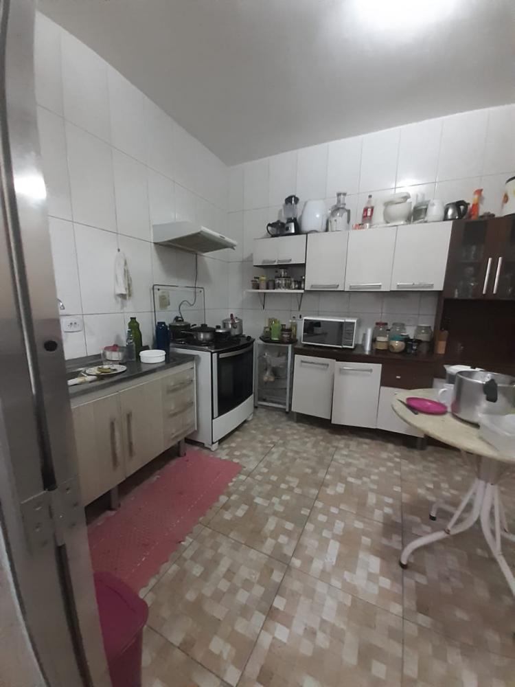 Casa à venda com 8 quartos, 250m² - Foto 11