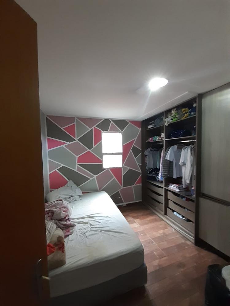 Casa à venda com 10 quartos, 240m² - Foto 8