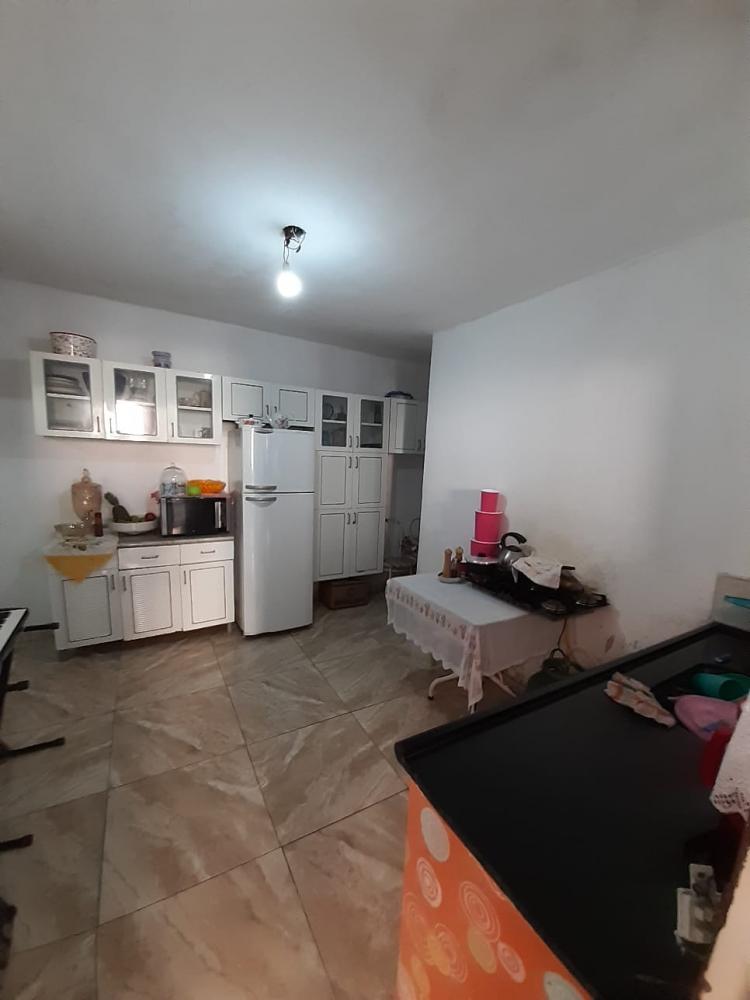 Casa à venda com 10 quartos, 240m² - Foto 7