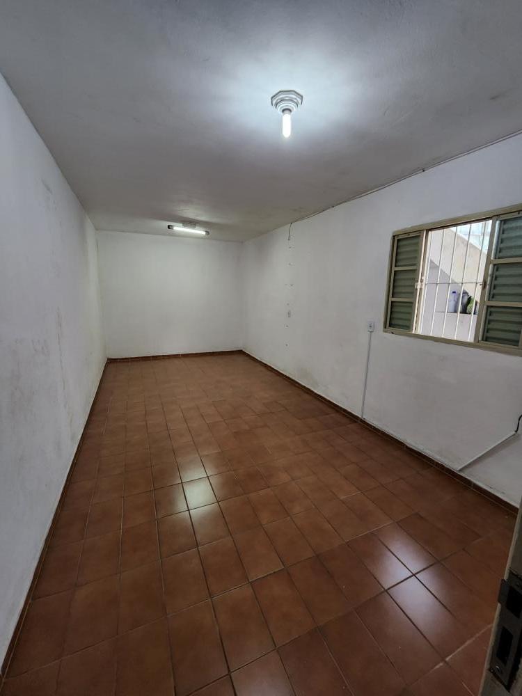 Casa à venda com 4 quartos, 138m² - Foto 18