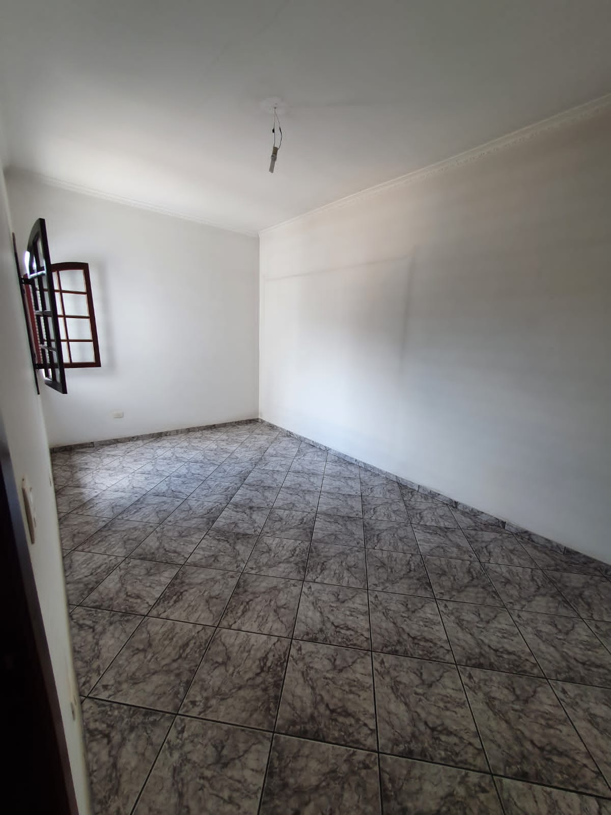 Casa à venda com 4 quartos, 50m² - Foto 2