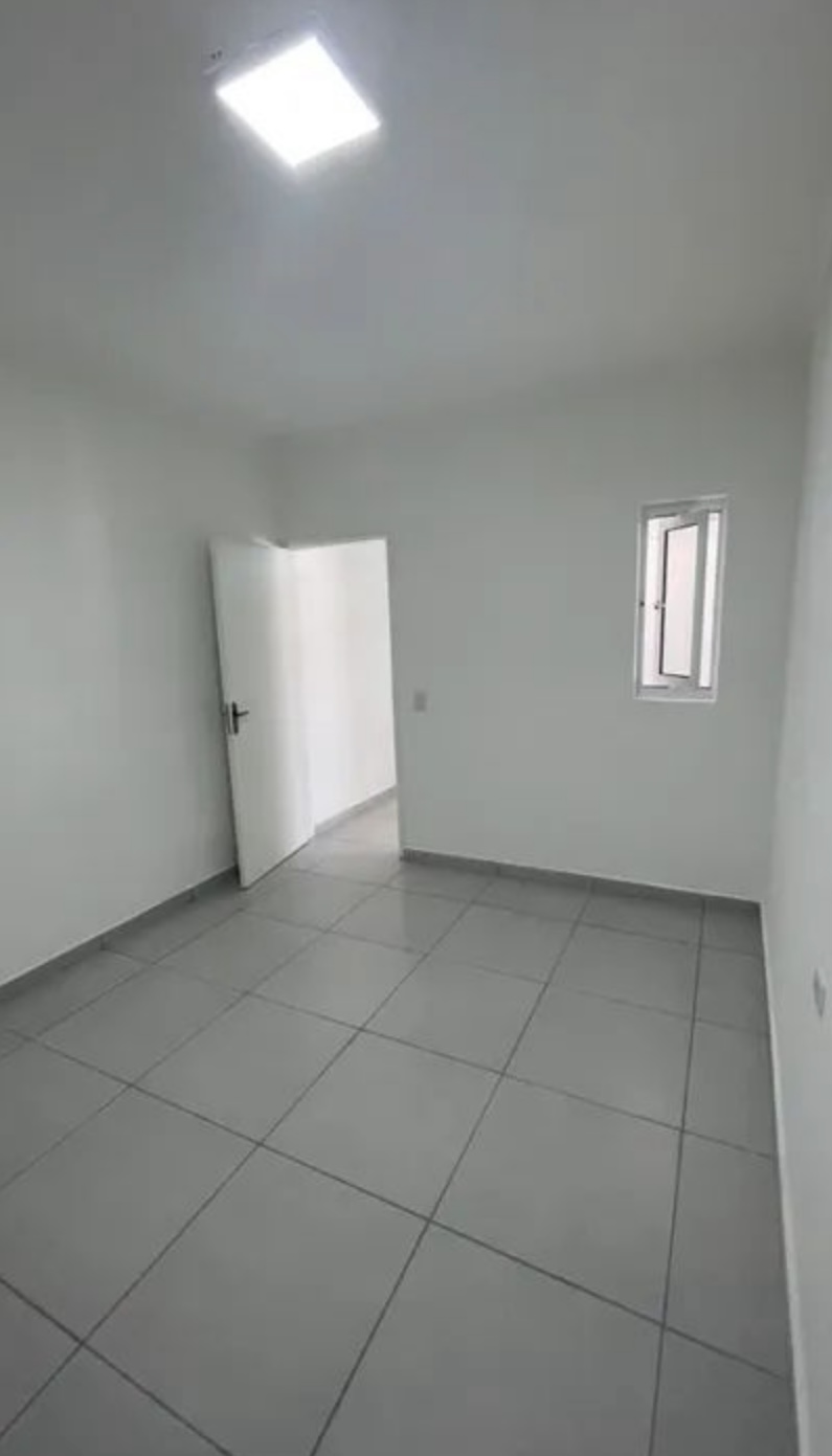 Casa à venda com 2 quartos, 50m² - Foto 10