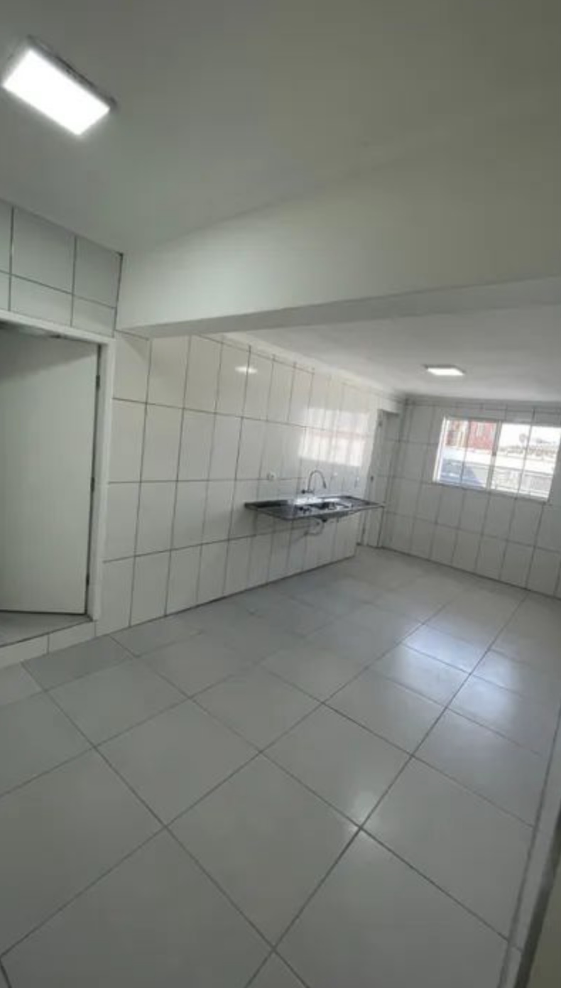 Casa à venda com 2 quartos, 50m² - Foto 13