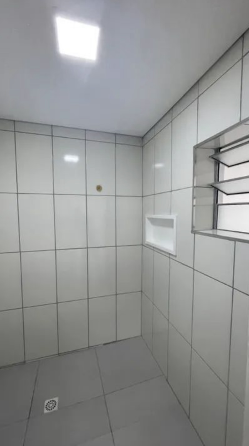 Casa à venda com 2 quartos, 50m² - Foto 18