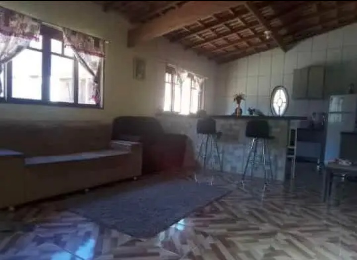 Haras e Área Rural Padrão à venda com 2 quartos, 930m² - Foto 6