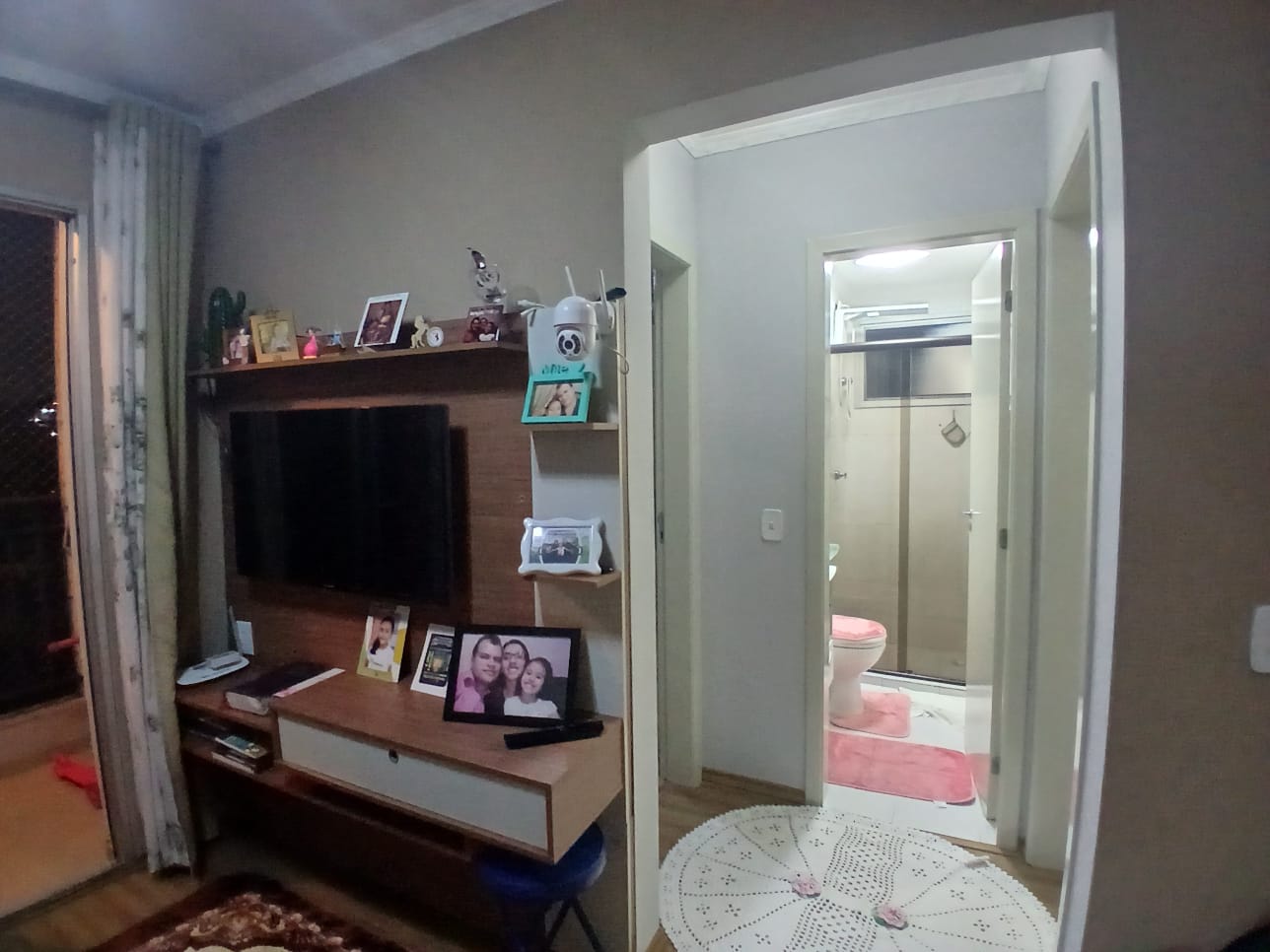 Apartamento reformado(52m²), 02 dormitórios, 01 vaga