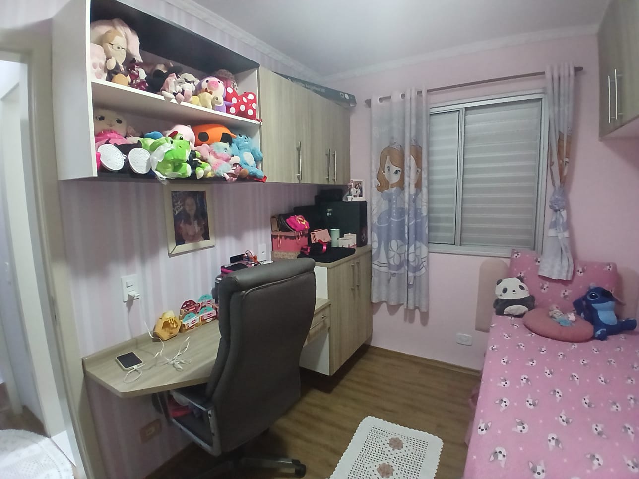 Apartamento reformado(52m²), 02 dormitórios, 01 vaga