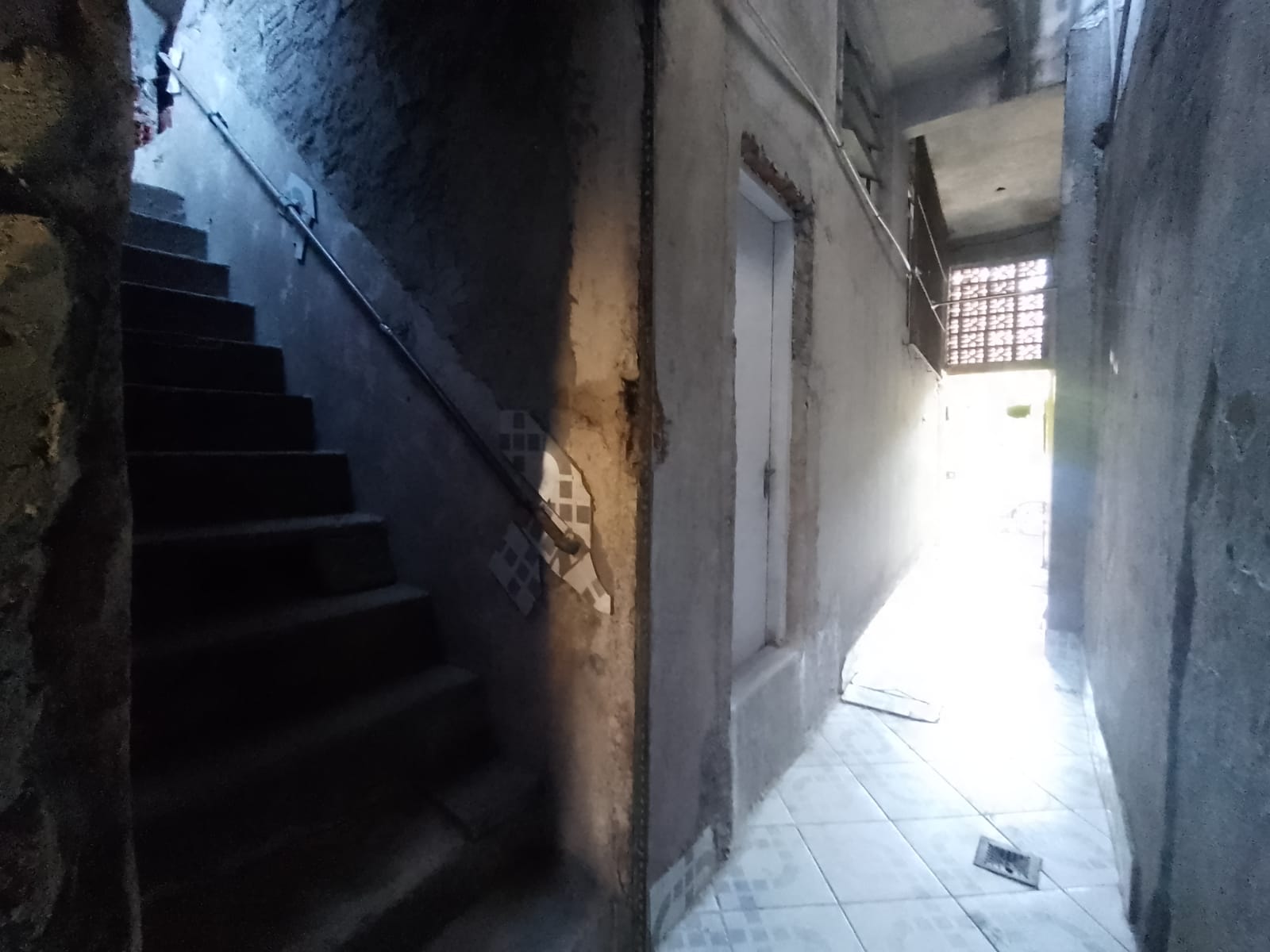 Casa para renda com salão comercial(125m²) 02 casas, 01 vaga/R$400mil/Munhoz Jr/Osasco