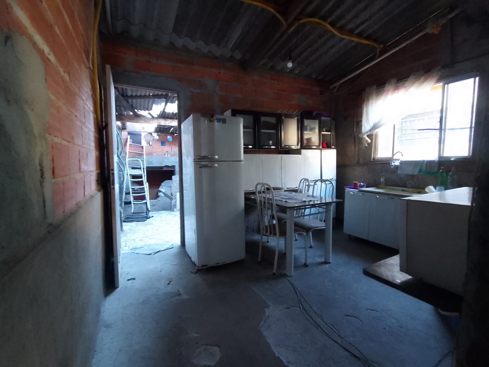 Casa para renda com salão comercial(125m²) 02 casas, 01 vaga/R$400mil/Munhoz Jr/Osasco