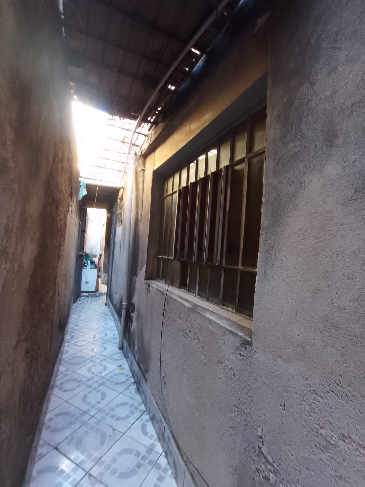 Casa para renda com salão comercial(125m²) 02 casas, 01 vaga/R$400mil/Munhoz Jr/Osasco